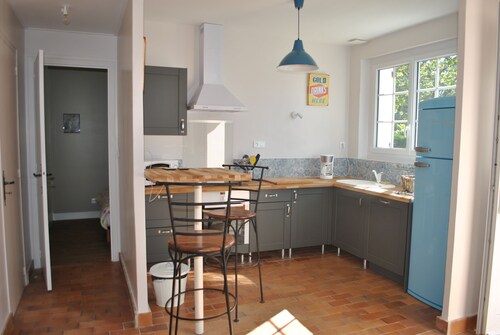 HOUSE WITH GARDEN BY THE LOIRE