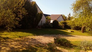 Property grounds - HOUSE WITH GARDEN BY THE LOIRE (Menars)