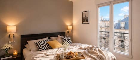 1 bedroom, in-room safe, desk, iron/ironing board