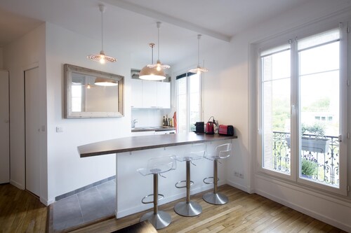 Appartement Cozy et Design, ambiance village  au cœur de Paris -