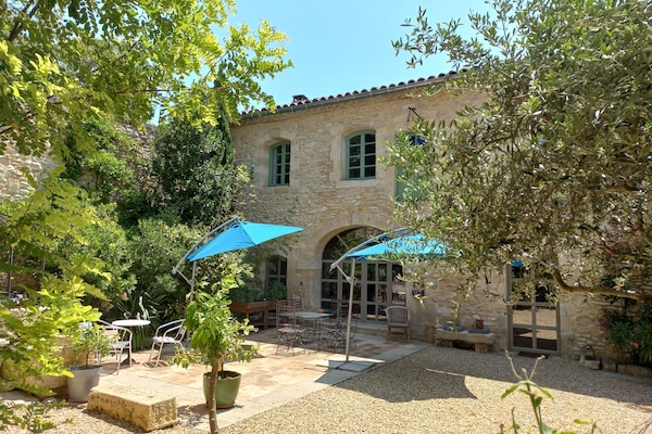 Grande maison,terrasse.