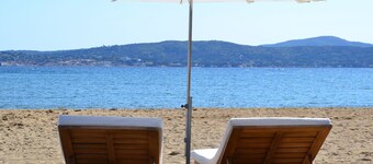 TODO INCLUIDO Golf St Tropez EXCELENTE VISTA AL MAR PLAYA moderna a 300 m garaje WIFI