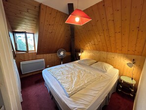 1 bedroom, iron/ironing board, free WiFi - Thonon apartment very close to the center of Spa with private parking (Thonon-Les-Bains)