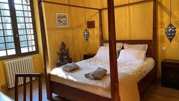 7 habitaciones, escritorio, tabla de planchar con plancha y wifi gratis