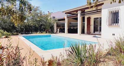 villa avec piscine sans vis Ă vis proche golfe de Saint-Tropez