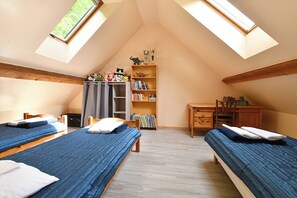 7 Schlafzimmer, Bügeleisen/Bügelbrett, Reisekinderbett, kostenloses WLAN