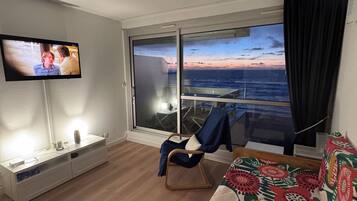 2 dormitorios, escritorio, tabla de planchar con plancha y wifi gratis