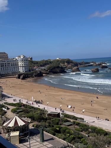 Apart 4 pers. with swimming pool and unbelievable view on ocean !