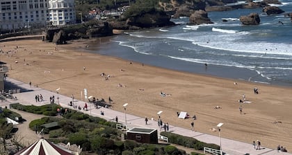 Apart 4 pers. with swimming pool and unbelievable view on ocean !