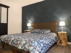 1 bedroom, in-room safe, iron/ironing board, WiFi