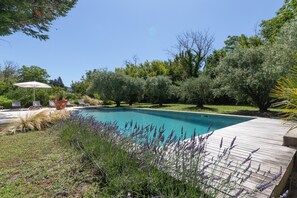 Piscine extérieure