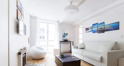 2 Z Gehobene im Quartier Latin Eingerichtet - und Wifi Smartphone Angeboten