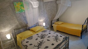 2 chambres, fer et planche Ă repasser, Wi-Fi gratuit, draps fournis