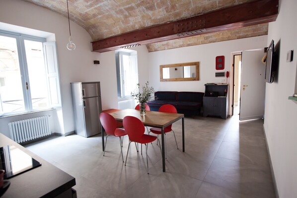 Dining - Historic center: new, modern and quiet near the Colosseum, Forum ... (Roma)