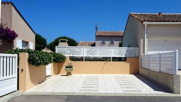 Enceinte de lâhĂ©bergement