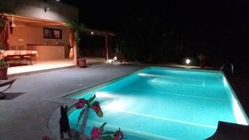 Outdoor pool, a heated pool