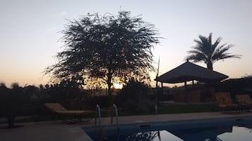 Piscine extérieure, piscine chauffée