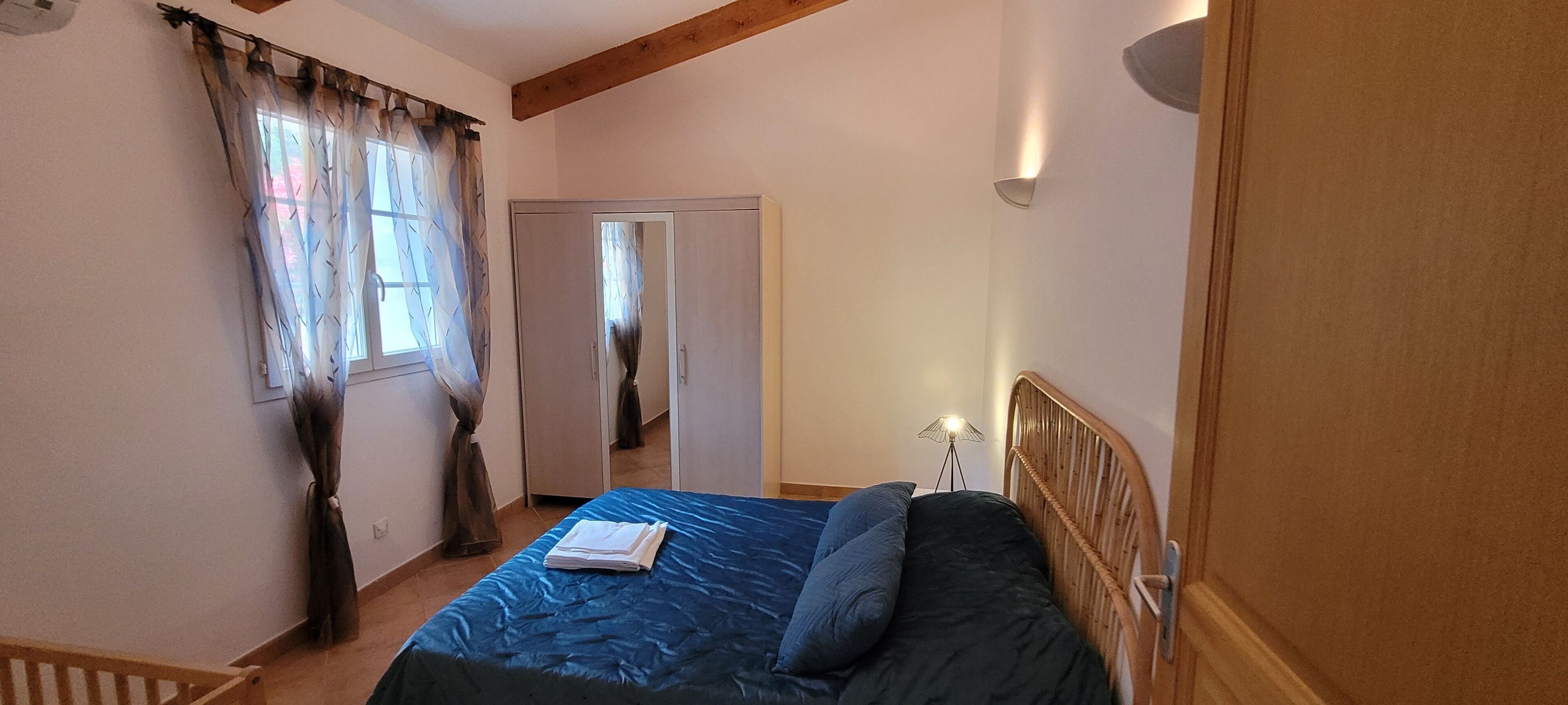 3 camere, ferro/asse da stiro, Wi-Fi gratuito, lenzuola