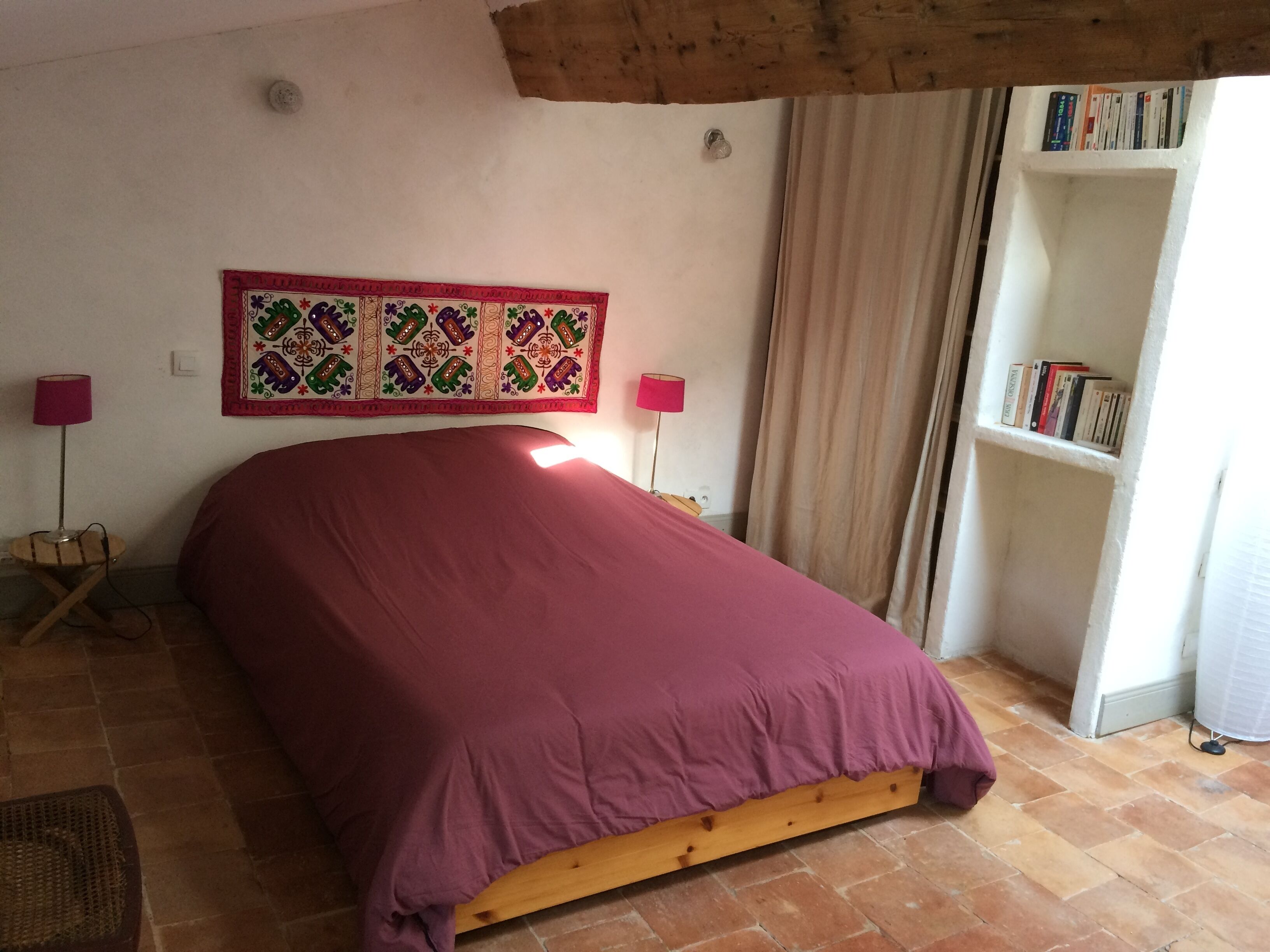 2 chambres, fer et planche à repasser, Wi-Fi, draps fournis
