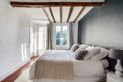 Un Rêve de Campagne – Spacious Country House near Fontainebleau,sleeps 15