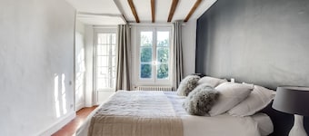 Un Rêve de Campagne – Spacious Country House near Fontainebleau,sleeps 15