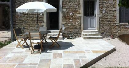 CHARMING HOUSE WITH COURTYARD GARDEN BEAUTIFULLY RESTORED bucolic Village ****