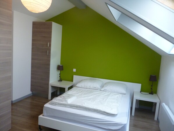 1 chambre, fer et planche  à repasser, Wi-Fi gratuit