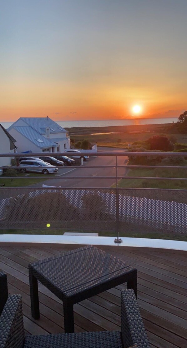 Terrace/patio - House with sea view, walking distance to the beach, enclosed garden (Trégunc)