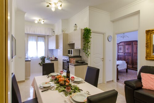Apartment  "Primavera holidayhouse”  center Rome 100mt from Vatican Free Wifi
