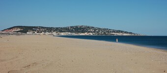 AccÚs direct à la plage, piscine, 8 personnes, villa moderne classée 5 étoiles