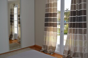 4 soverom, strykejern/-brett, wi-fi og sengetøy