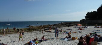 Apartment with garden, 63 m2, near beach and town, quiet and enclosed