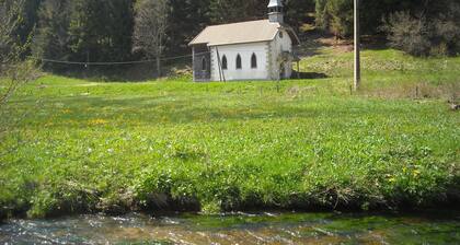 Cottage of the Mazeville