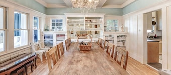 Curta Caminhada até o Fairmont, Cinemas, Ótimos Restaurantes, Café, Filmes e Bares!