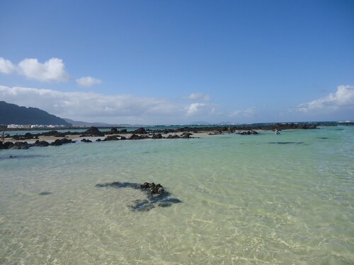 FULLY RENOVATED APARTMENT WITH TERRACE AND SUPERB SEA VIEW (WIFI)