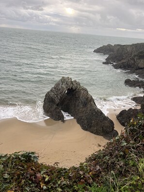 Tæt på stranden