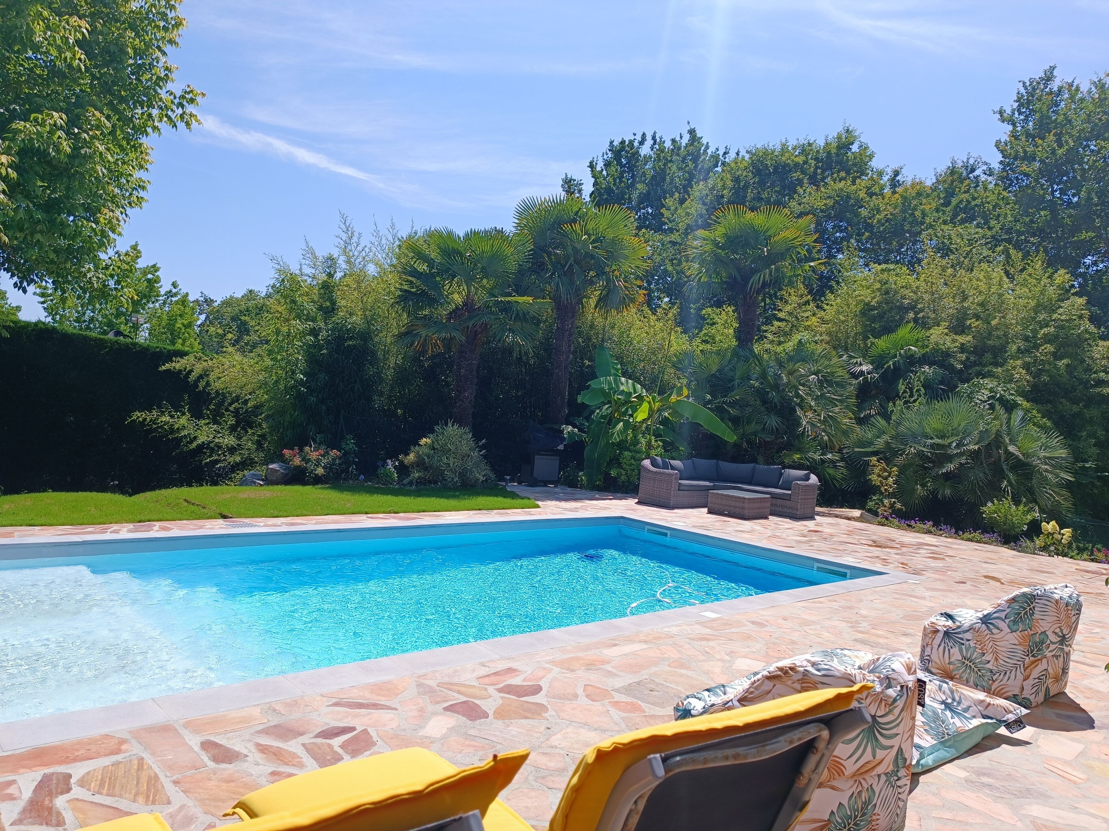 Piscine extérieure, piscine chauffée