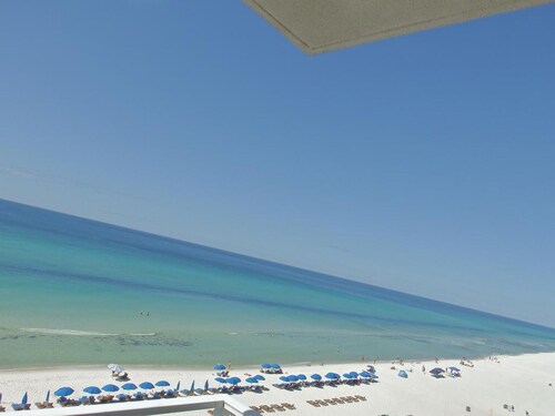 Splash - GULF VIEWS  - 3BR 3BA Lockout 4th Floor End Unit + 2 FREE Beach Chairs