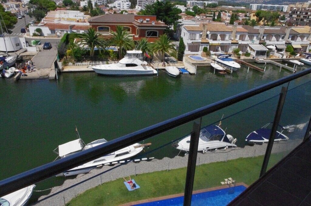 Marina/club náutico