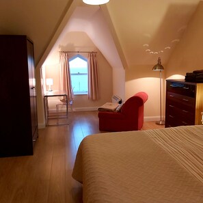 1 Schlafzimmer, Bügeleisen/Bügelbrett, kostenloses WLAN, Bettwäsche