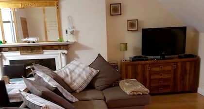 Ahoy2 Apartment Carrickfergus Super-comfy with Sea-views!