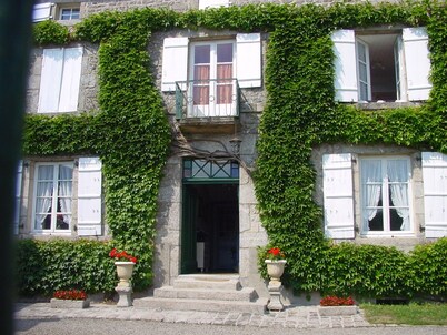 Charm of a family property in the green of the Ambazac mountains