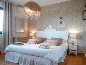 5 chambres, fer et planche Ă repasser, Wi-Fi gratuit, draps fournis