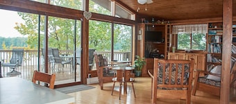 Secluded family cottage on Sparrow Lake, Muskoka