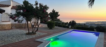 Independent villa, magnificent sea view, private swimming pool, WIFI