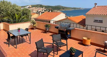 LUXURY SEA AND MOUNTAIN APARTMENT