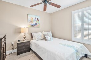 2 bedrooms, iron/ironing board, free WiFi, bed sheets - 2BR Renovated Beachfront at Pelican, Stunning Ocean View, Pools Beach Chairs (Destin)
