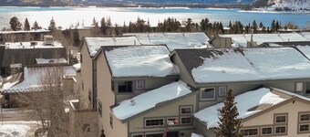 Summit County Basecamp: Escape to the Mountain Lake! Garage-Grill-In Town!