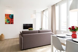 Interior - ARC DE TRIOMPHE APARTMENT (Paris)