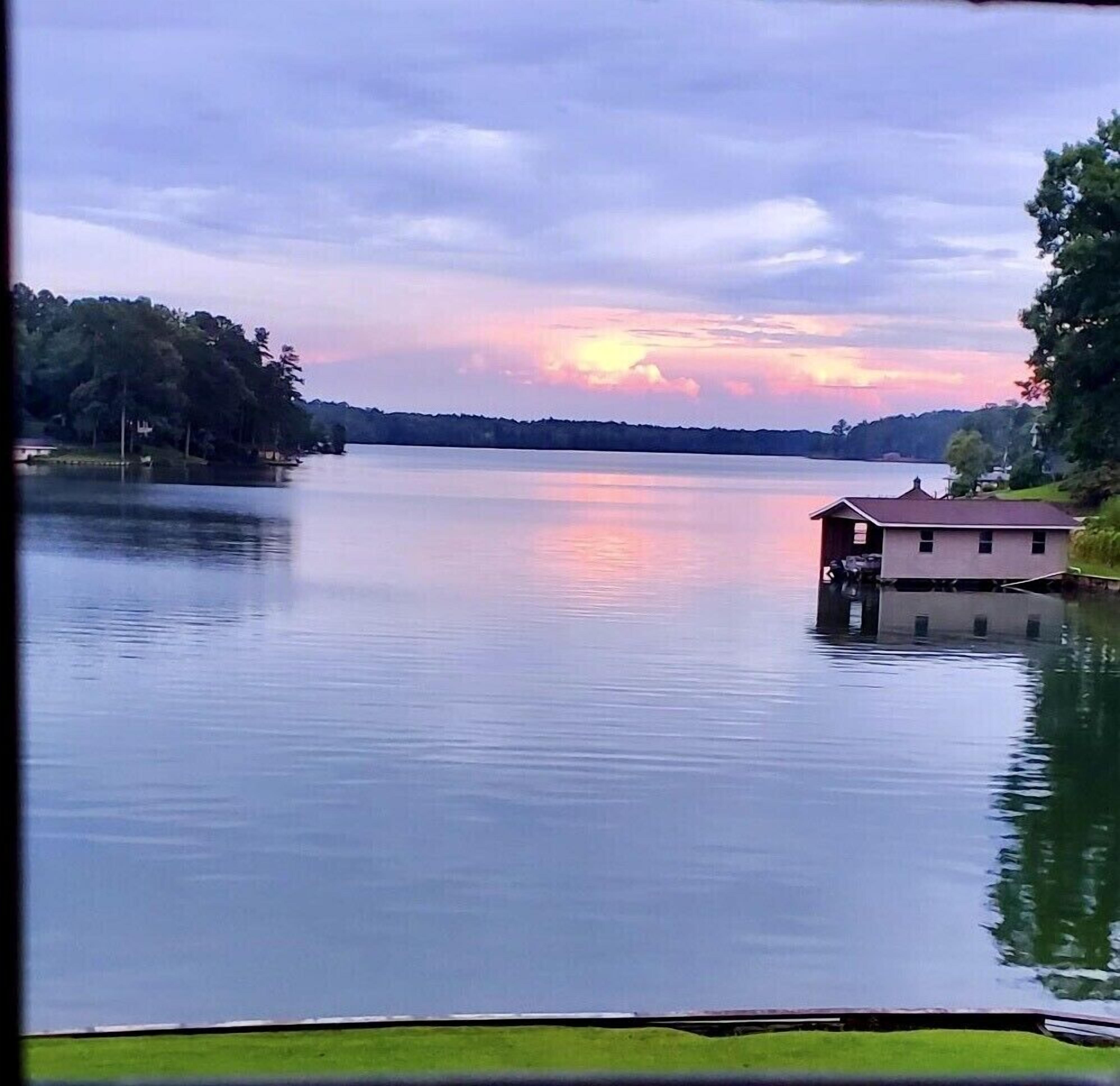 Lake Martin! A favorite destination to stay during Auburn ballgames…🏈🐅!